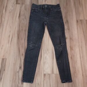 J1 - American Eagle Outfitters Black Skinny Jeans. Size 4